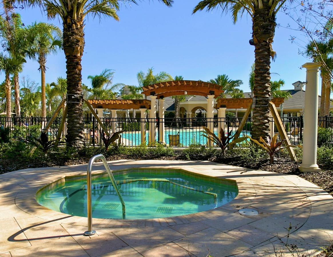 Luxurious Condo - Just 2 Miles From Disney #404 Orlando Exteriör bild